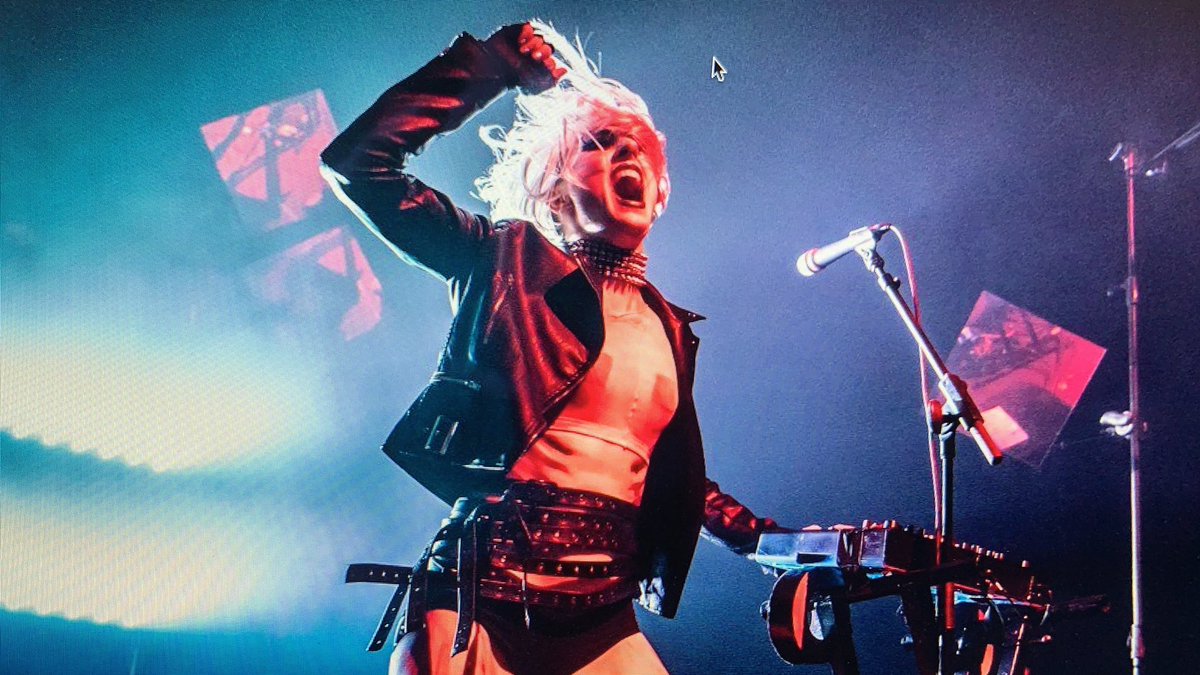 Fuuuuuck YES pleeeeeeeeze
📸: @?