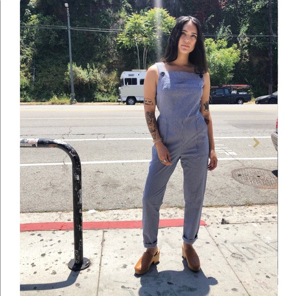 lemoncayke's tweet photo. So good I had to share! Check out all the items I'm loving on @Poshmarkapp #poshmark #fashion #style #shopmycloset #nooworks: https://t.co/EEN32ufHnv https://t.co/fzwpDrBOAZ
