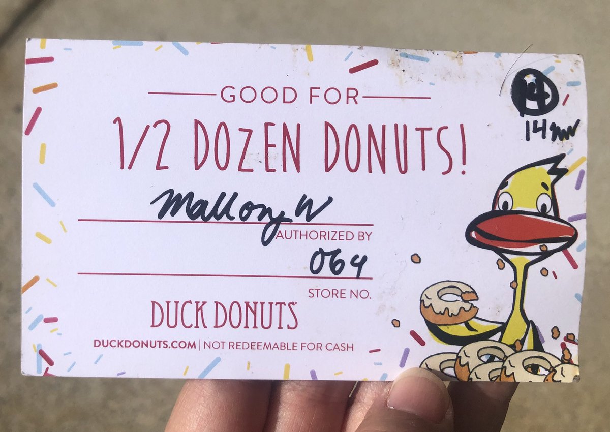 laurieteach's tweet photo. Shout out to @AprilHarden10 and my students for this fundraiser win! Used my gift card today and let’s just say I had some happy sons when I got home with these. 🍩😃🍩 #duckdonuts #baconmaple #oreo #pumpkin #fmeistheplacetobe #yummy #stockthestemlab #firstgrade https://t.co/vcTLAE1Un7