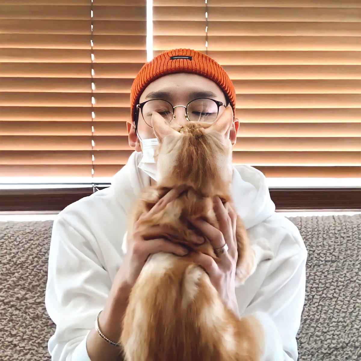 IZUHO96's tweet photo. While zuho.... https://t.co/q2JS2rPYhA