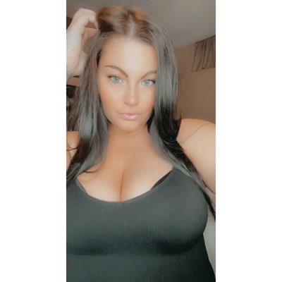 HaleySessa's tweet photo. #NewProfilePic https://t.co/tGA4jv1Ri8