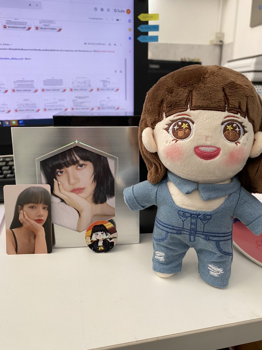 panpan_Am's tweet photo. ได้อัลบัมเเละตุ๊กตาเมนเทอร์ลลิสเเล้ววว บัมเเรกในชีวิตเริ่มก็จะช้ากว่าคนอื่นหน่อย ตุ๊กตาคือดีมากก เเพ็คมาดีมากตอนเเกะคือมือไม้สั่นไปหมด ของเเถมก็ถูกกใจ กริ๊ดดดด 🐱🥰 @LILITEAMTH327 
#THEALBUM @BLACKPINK #LISA https://t.co/kw0ZOyAdFR