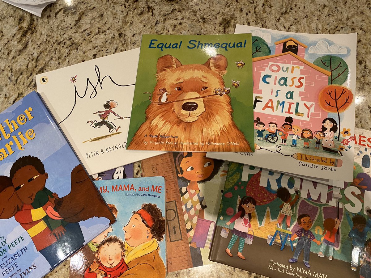 msvtaylorr's tweet image. Slowly adding to my read-aloud collection! #teachercandidate #oise #masterofteaching