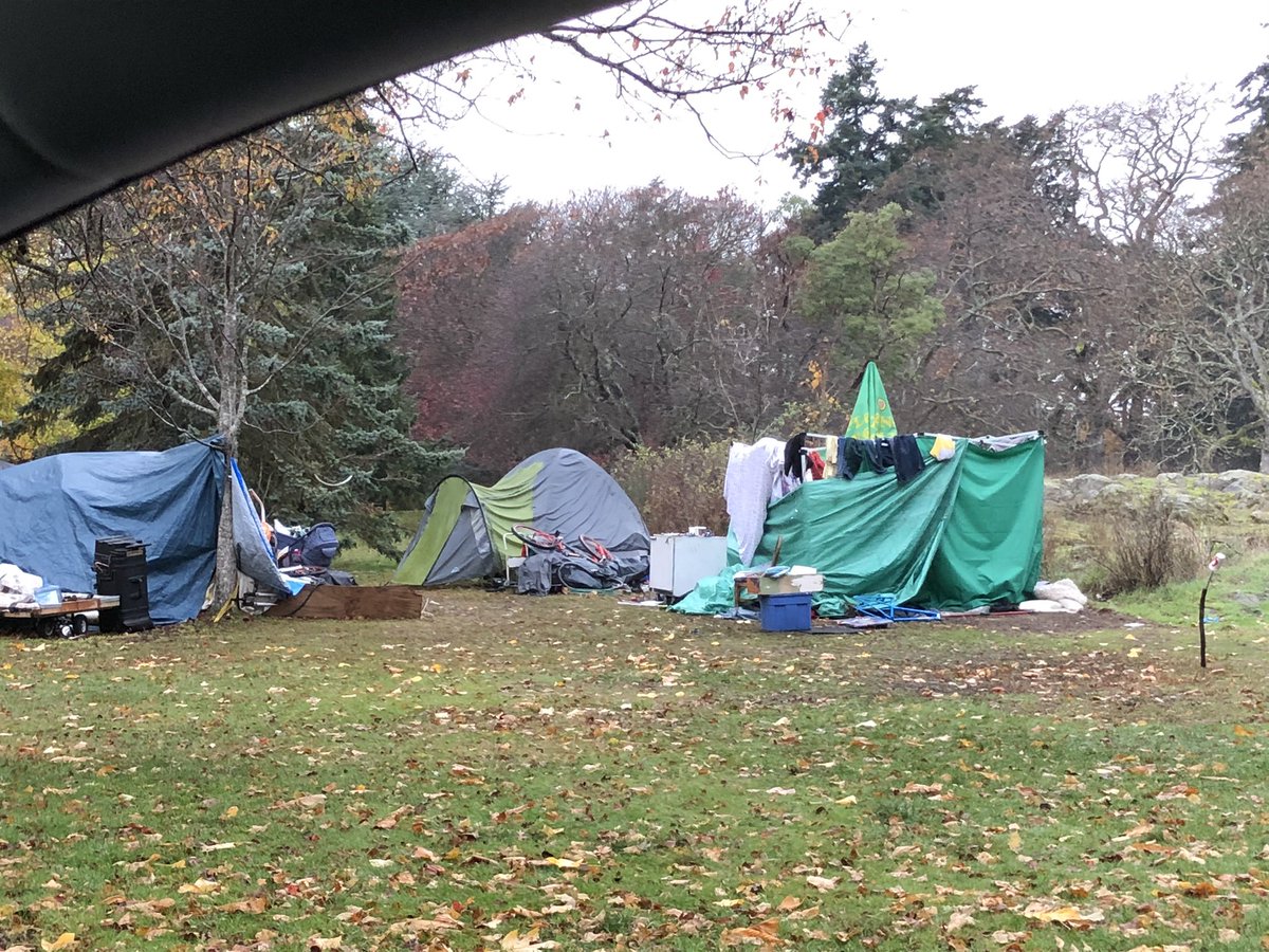 Bowenqldaus's tweet photo. Council does not need another far left social justice activist. First thing she’ll do is agree with #potts #isitt #dubow &amp; bow to the #togethervictoria cult &amp; #defundbylaws #defundparks #defundpolice &amp; continue with this mess #policyfailure #yyj vote @Stephen_Andrew #safeparksnow https://t.co/JqWwBB61fw