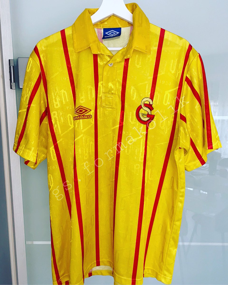 GsFormakolik's tweet photo. 1993 Tek Maçlık Forma #galatasaray #istanbul #jersey #trikot #forma #adidas #umbro #nike #lotto #futbol #parçalı #sarıkırmızı #cimbom #adidas #galatasara #retrojersey #umbro https://t.co/h4FhUtiAu2