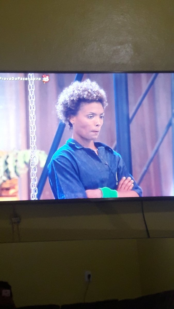 Elofelix4's tweet photo. Como você tá se sentindo lidi ? 

Lidi: Ah eu tô me sentindo um cocô 
#provadofazendeiro https://t.co/Wb5ug4rWr5