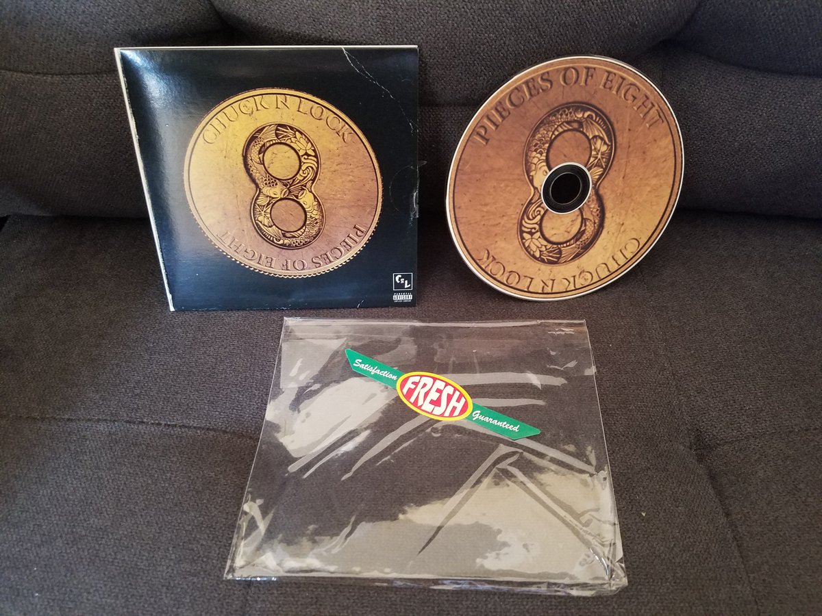 jubei208's tweet photo. IT'S ONLY RIGHT I SHOW OFF SOME @ChuckNLock PHYSICALS I OWN AS I PLAY THEM BEFORE THEIR NEW ALBUM "CENTRALIA" DROPS TOMORROW!
"PIECES OF EIGHT"
PROD @Ecto_84
#CHUCKANGUS #LOCKJAW #CHUCKNLOCK #WILMINGTON #DELAWARE #ECTO84 #SOUTHBEND #INDIANA #GHXSTSTRVPPERS #PIECESOFEIGHT https://t.co/ujTqJDdxeQ
