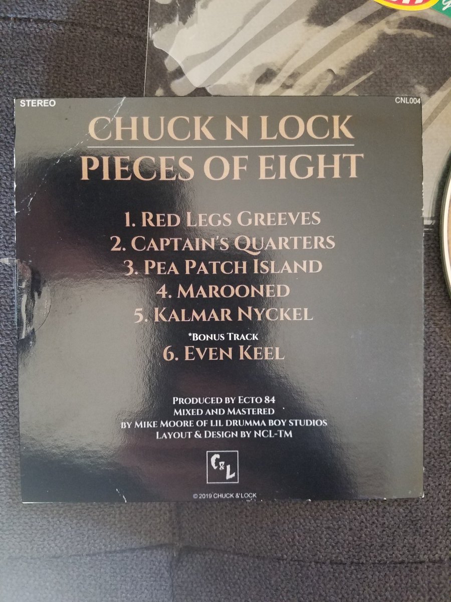 jubei208's tweet photo. IT'S ONLY RIGHT I SHOW OFF SOME @ChuckNLock PHYSICALS I OWN AS I PLAY THEM BEFORE THEIR NEW ALBUM "CENTRALIA" DROPS TOMORROW!
"PIECES OF EIGHT"
PROD @Ecto_84
#CHUCKANGUS #LOCKJAW #CHUCKNLOCK #WILMINGTON #DELAWARE #ECTO84 #SOUTHBEND #INDIANA #GHXSTSTRVPPERS #PIECESOFEIGHT https://t.co/ujTqJDdxeQ