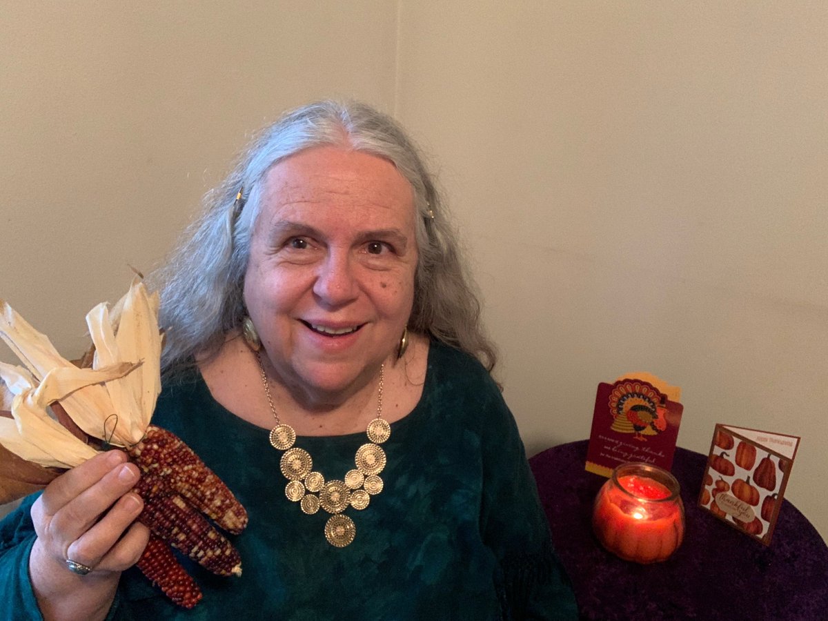 Selena_Fox's tweet photo. #Thanksgiving #Rituals. Free online workshop tonight on American #ThanksgivingEve, Wednesday, November 25 at 7pm central. Watch on my #SelenaFoxUpdates Facebook page or listen to this episode of my #NatureSpirituality podcast on #CSNP: https://t.co/JwMCXWdy0o https://t.co/OZ6DlPAJcE