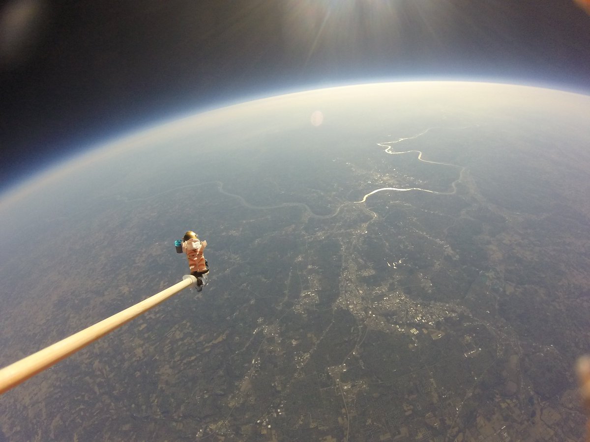 alishalange's tweet photo. @davidrocknyc #WeatherBalloon #Research #AIAA #physics #nerdlife #nerdalert #Calculus #flightpattern https://t.co/v59Xh9jkOo