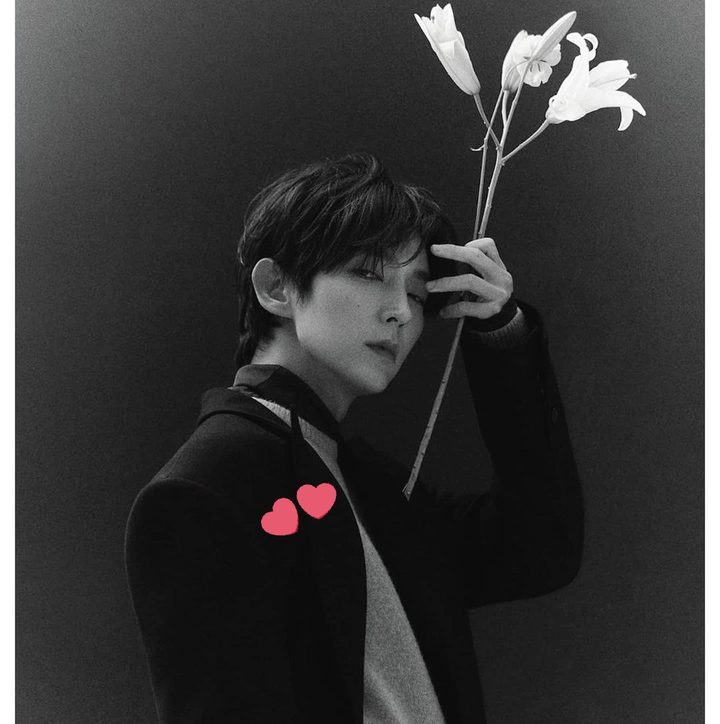 Svetlan40078718's tweet photo. 2020 Best Actor 💖 https://t.co/t6yqo1mEVB
#배우이준기 #이준기 #배우 #LeeJoonGi #bestactor2020 #leejunki #jg2020 https://t.co/3yfFK1DSuz