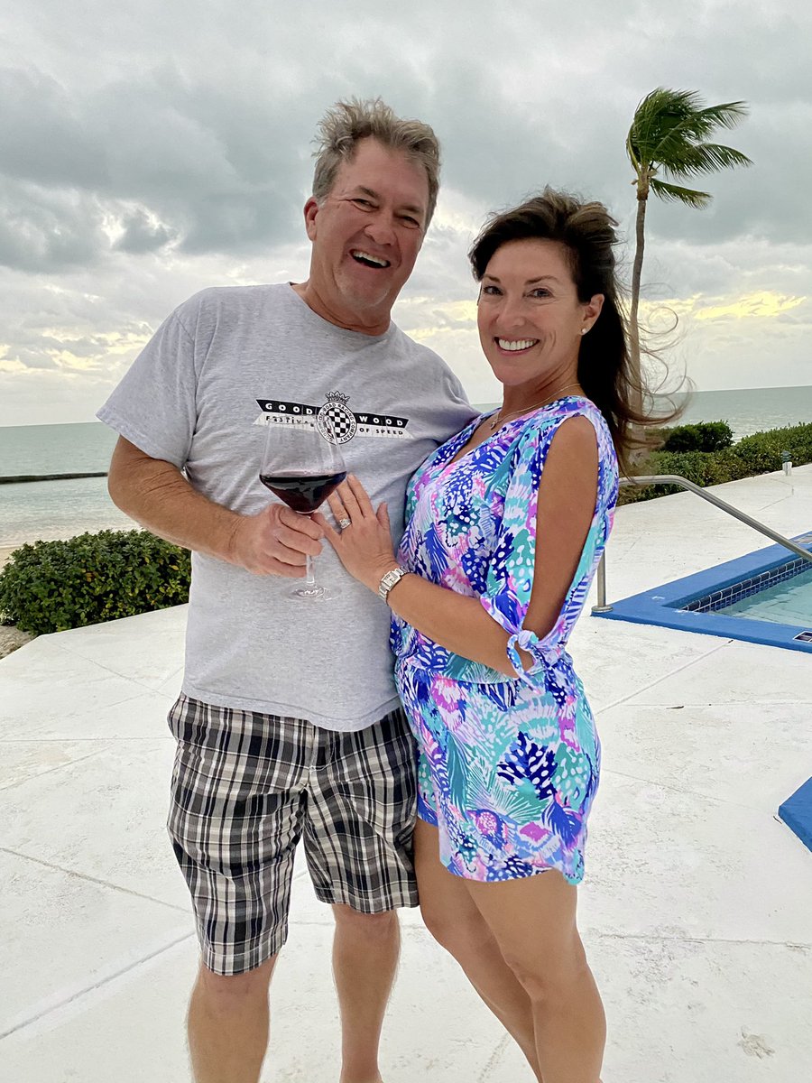 angieskinner5's tweet photo. 20 years ago.... and today. Happy Anniversary @MSTheGunslinger https://t.co/0diYgYSSpc