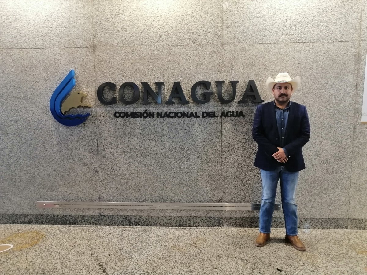 LuisECadenaG's tweet photo. Como presidente electo expuse ante directivos de la CONAGUA  los problemas que aquejan a Nopala pero también las soluciones, buena comunicación con los diferentes niveles de gobierno, voluntad y con profesionalismo estoy seguro que consolidaremos un gobierno exitoso #Cadena #4T https://t.co/afdDiRVQOg