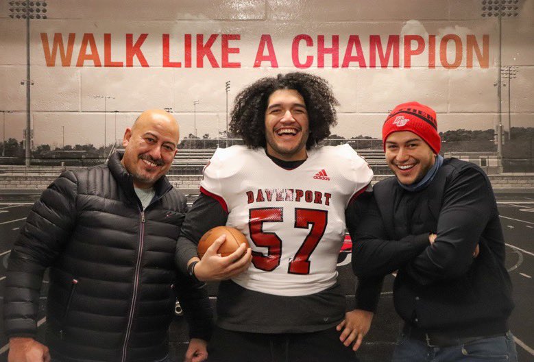 GarmoNathan's tweet photo. Grateful to be back in Michigan and able to play football at @DU_Football, thank you to @SparkyMcEwen1 and @lmelo90 for the opportunity and the visit, also big thanks to @RCTCJacketCoach, @stanbedwell , and @CoachAJones for giving me my second chance #StrictlyBusiness https://t.co/1V4JId3m42