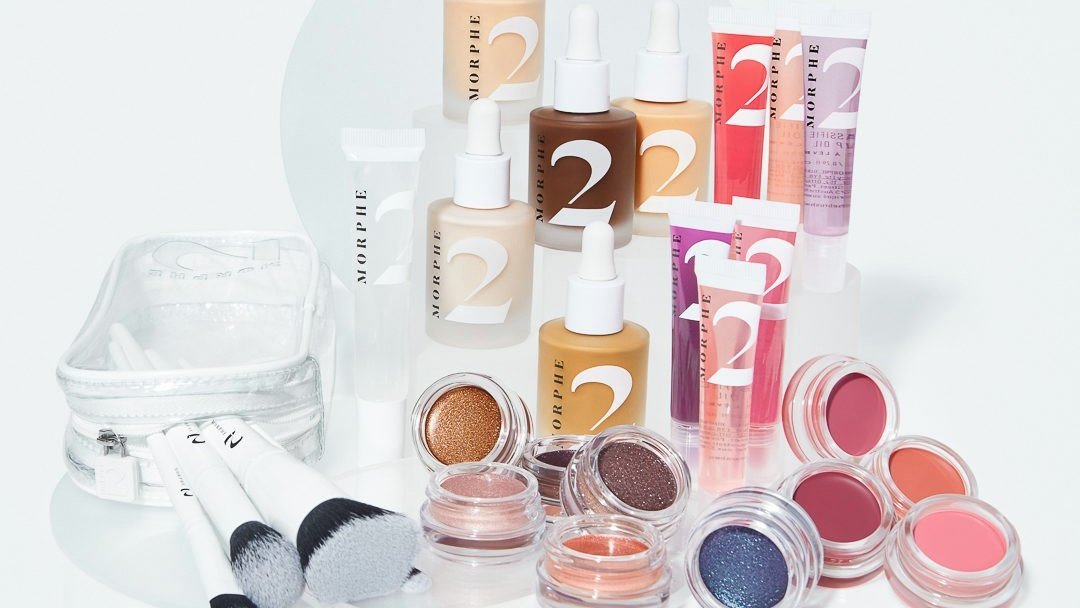 MorpheBrushes's tweet photo. #GIVEAWAY

1️⃣ will WIN a $150 gift code to shop #morphe2 + more till you drop on https://t.co/Tauaf4i4Wx! ⁣

HOW TO ENTER: ⁣⁣⁣⁣⁣
✨ Follow @MorpheBrushes
✨ Like &amp; RT
✨ Tag a babe (1 comment = 1 entry)⁣ https://t.co/OPPvvkusnp
