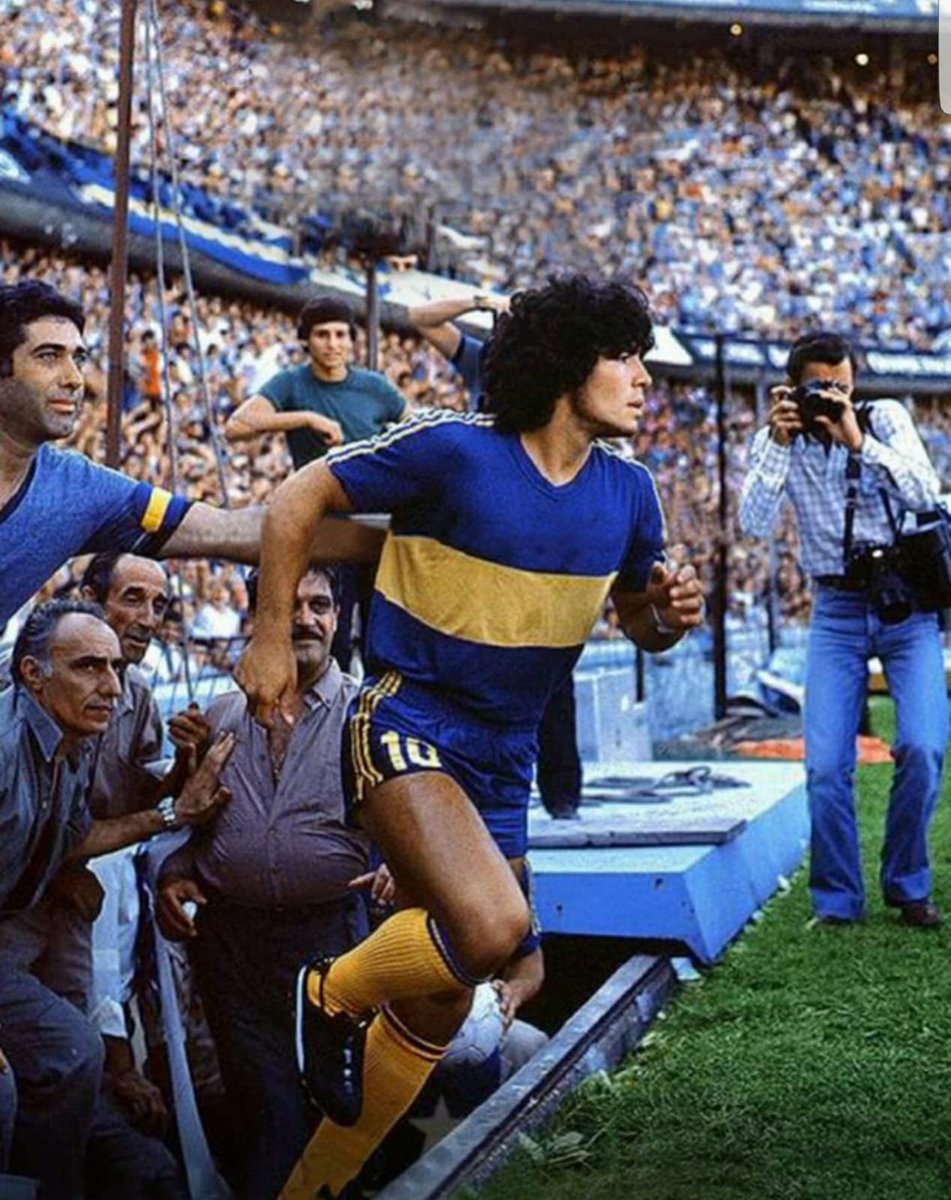 eterno_bostero's tweet photo. Gracias por vestir esta camiseta y ser uno más de nosotros. Te vamos a extrañar. ¡Hasta siempre Diego! https://t.co/IxsEQdxPm7