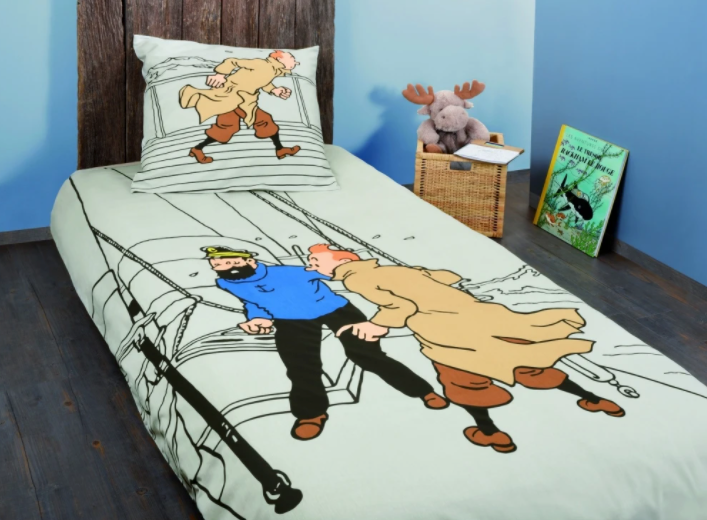 sausalitoferry's tweet photo. This bedroom set is just about the most amazing thing we've ever set eyes on. 🤩 Tag someone who would LOVE this spread! 👇 (Now available at https://t.co/bD3bUQ10i6) 

#tintinfan #tintinfans #tintin #sausalitoferry #hergé #sausalito #apartmentenvy #bedroomenvy #sausaltioferry https://t.co/OCDL07gBDL