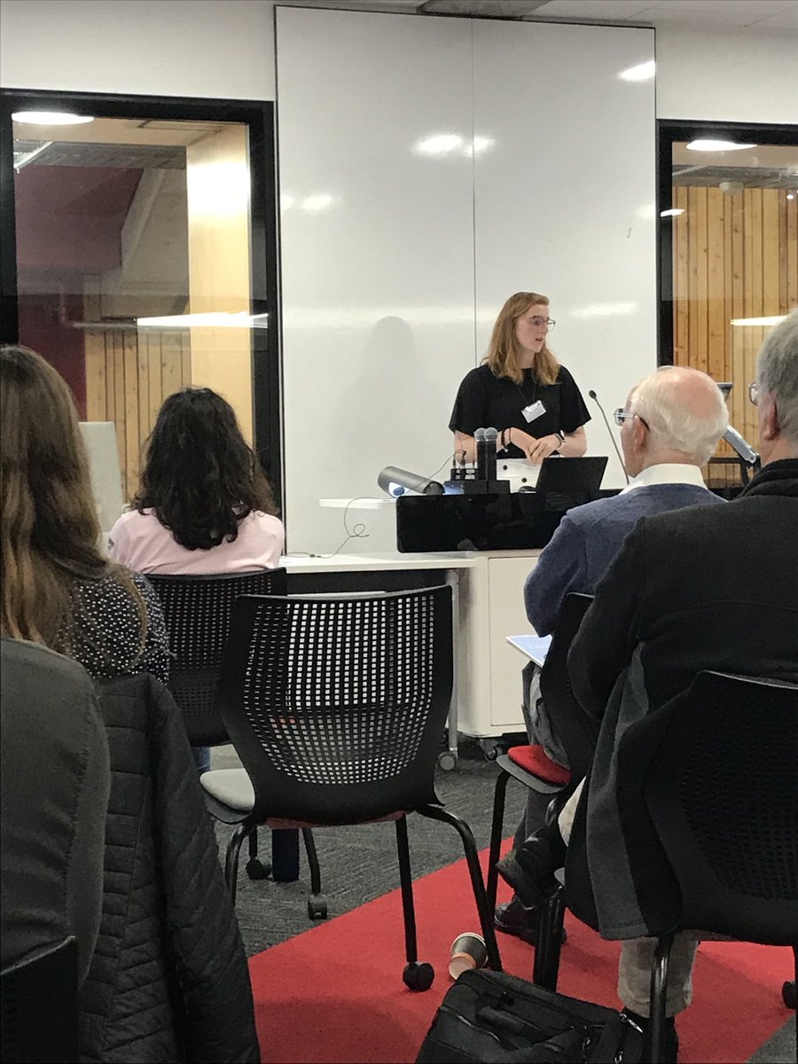 marionLtan's tweet photo. Happening at the moment at #MetSoc2020. Interesting talk by @Sara_Harrison79 on impact based forecasting! Part of Sara’s work looks at different data sources for impact based modelling. https://t.co/utNgtlnquv