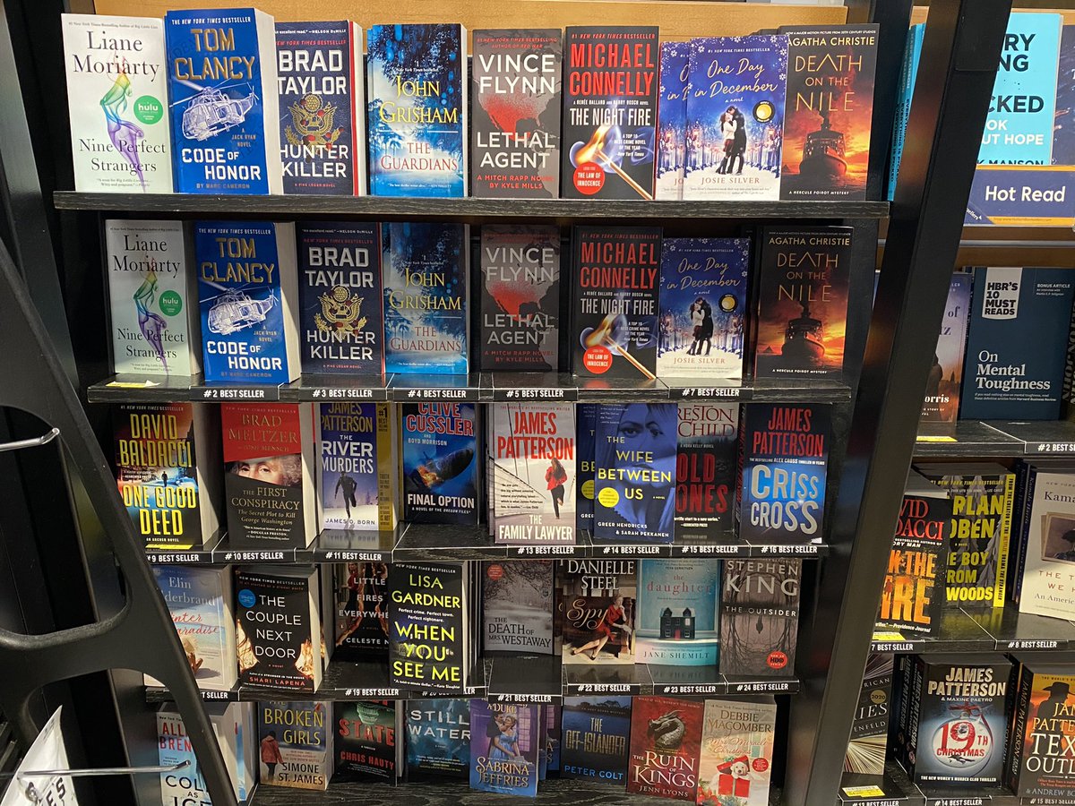 Saw these at Chicago O’Hare in the international departures. Lots of excellent selections here! @KyleMillsAuthor @BradTaylorBooks @Connellybooks, @MarcCameron1 , and, @ChrisHauty (I spy a gem on the last row) 

#booksinthewild #thriller #readingrecommendations #TravelingReads