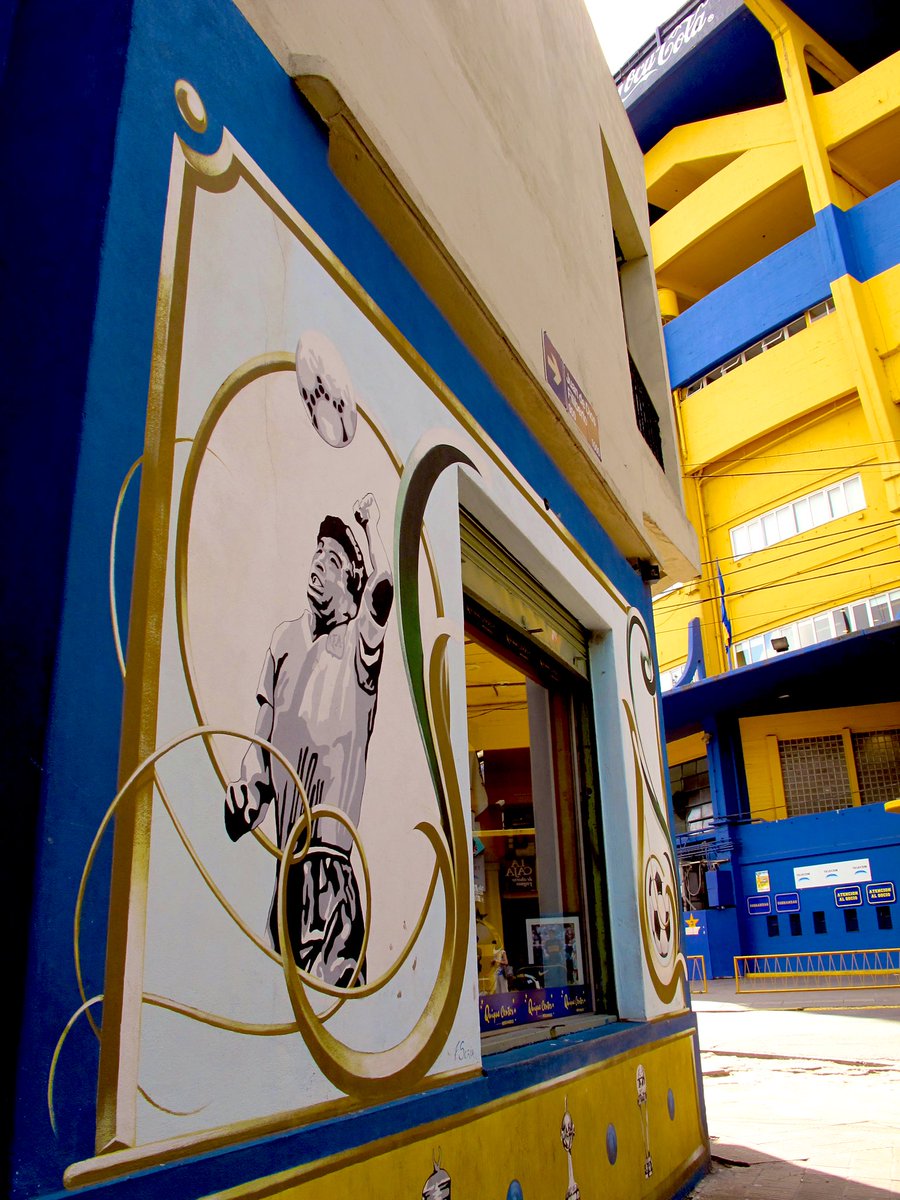 ramsbayati's tweet image. Remembering the great Maradona murals all around La Boca, Buenos Aires