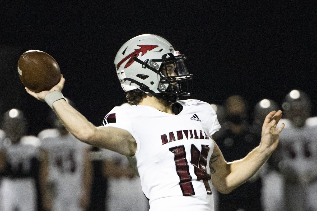 myHCICON's tweet image. Payne’s passing accuracy propels Danville. @dchswarriors @DCSCWarriors 

myhcicon.com/5292-2-payne-a…

#21miles #3Achampionship #WarriorPride #DanvilleIN #inHendricks