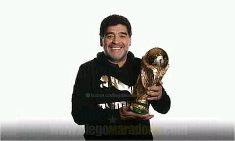 AIderngom's tweet photo. Tu vivras définitivement pour ton art, pour ton foot #diegomaradona, legende.
Repose en paix 😭🙏⚽
Adios El Pibe De Oro
@asvclub @TPMazembe @MinSport_Loisir @KambolaD https://t.co/JLt0dU0v4i