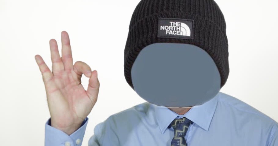 enzo_e60's tweet photo. 🚨À partir de demain le vaccin FC TNF est obligatoire pour toute la France.🚨 
#fcthenorthface #fcnf https://t.co/d909heeRIA