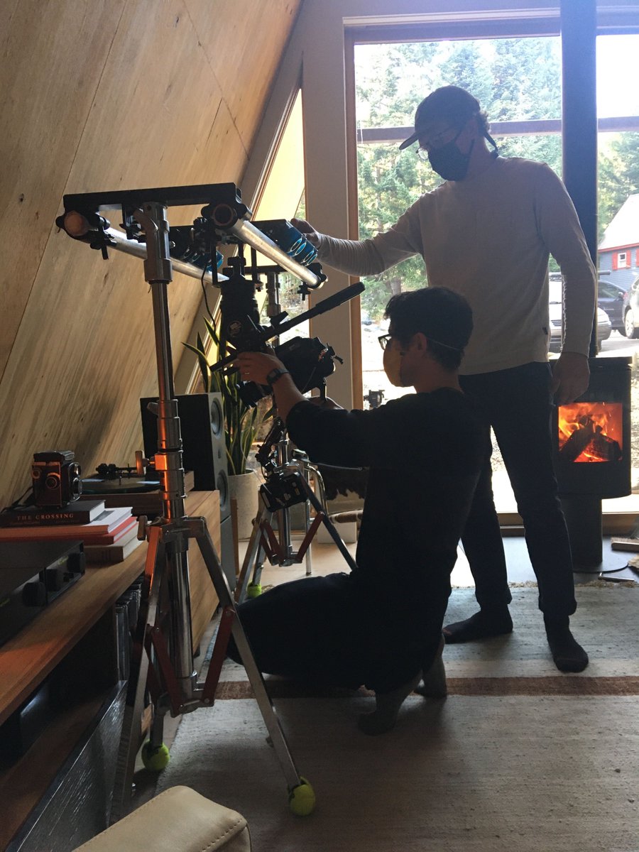 BlueChalkMedia's tweet photo. Winter workdays spent on production by the fire. Photo of DP @ctjanjic and producer @gordon_klco by producer @emmadeckerr. #onproduction https://t.co/bU24WQTfRG