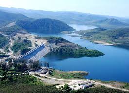 InesMChapman's tweet photo. Gracias a las ideas previsoras de #FidelCastro, en #Cuba se dispone de una capacidad de almacenaje de agua superficial de más de 9  mil millones de metros cúbicos en 242 embalses y se han creado sistemas de acueducto con mas de 22 mil  kilómetros de redes. #FidelPorSiempre https://t.co/PTgR5aOekY