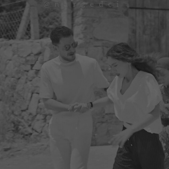 iihandelv's tweet photo. -
Hep “Olmayacak bi' hayale, kaptırdım kendimi “ 🤍
#canCem #NarGed #nihanveEmir https://t.co/nm6MJz8vNE