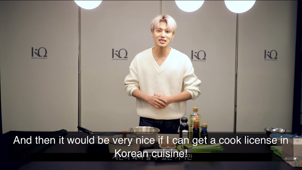 ChefWooyoung set the goal of getting a cooking certificate for korean cuisine, then started his own content abt it & he has been learning from the best chefs in Korea since thenNow he is getting praises from the members for his delicious food :')