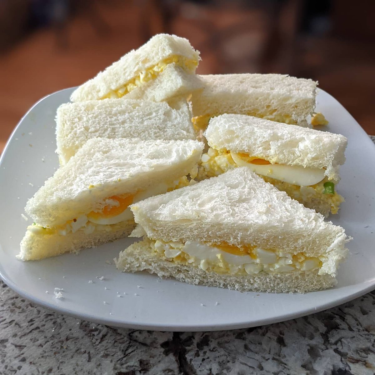 plsGetTheBread's tweet photo. Get that BREAD, get that EGG, then EAT. Then eat!

My egg salad sandos from earlier today, made with help from Mr. Sloth (@lovemrsloth) &amp; Mikke using milk bread from @parisbaguette_usa.

What do you usually do with the…

📸 https://t.co/xWpkhLnC7J via https://t.co/QgeA1VhXK4 https://t.co/pKI33mzp5P
