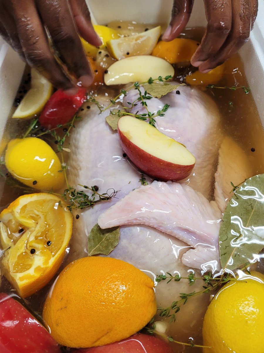 KKlassact's tweet photo. How it started
How it's going
Wanna know how? Follow this link
https://t.co/SIHAWDHlSH
#howtocookturkey #Thanksgiving2020 #brine https://t.co/etu79737Ss