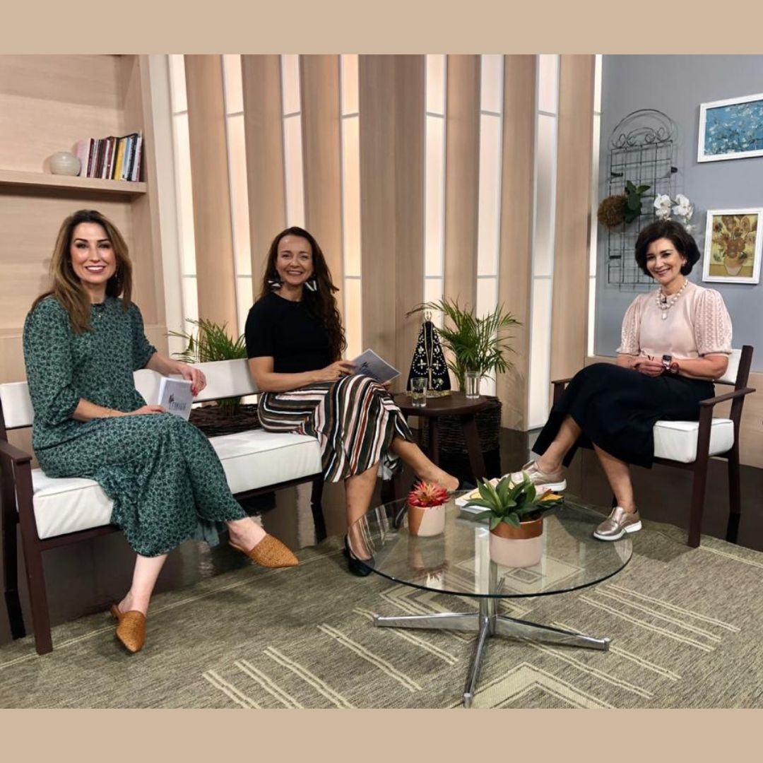 wilmatommaso's tweet photo. Compartilho alguns momentos da minha participação no Programa Na verdade, da Rede Século 21.
Uma entrevista rica em conteúdo, evangelização e esclarecimentos sobre Santa Maria Madalena!🙏❤
#capeladapuc #igrejacatolica #redeseculo21 #puc #labo #museudeartes #mas #artesacra https://t.co/vwSWcOoAHT