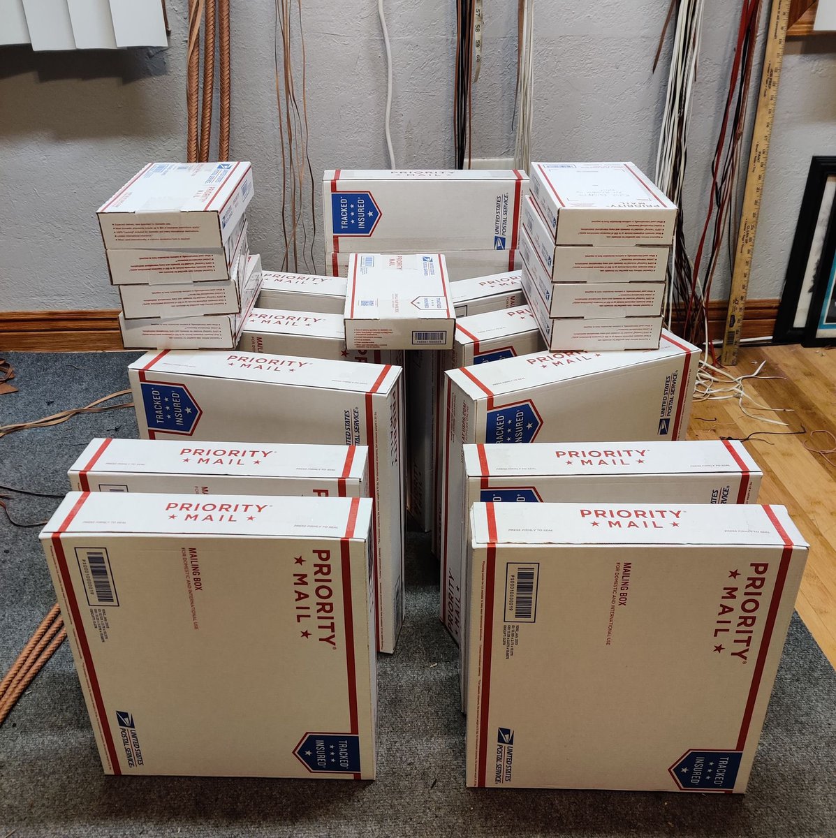 We haven't been posting during the quarantine while trying to get everything shipped out, and I'd like to thank everyone who has supported us during this hard time. Thank you for your patience, more stuff will be coming from us soon.
#Whip #Whips #LeatherWhip #LeatherCraft