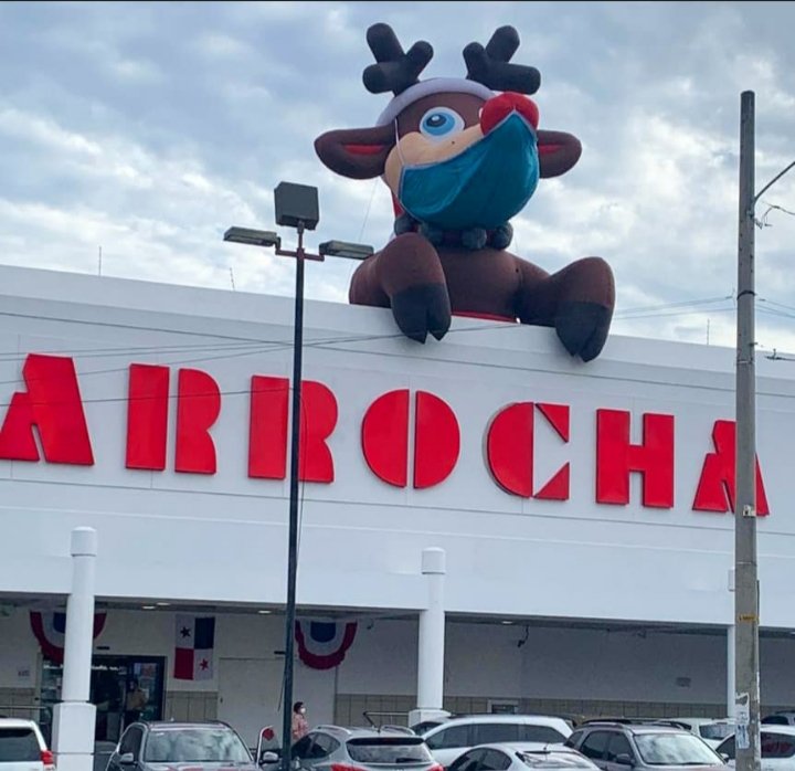 farmarrocha's tweet photo. Falta 1 mes para #Navidad y he llegado cumpliendo las medidas de bioseguridad para acompañarlos como todos los años 🦌🤩🎄
•
•
#NavidadArrocha #NavidaPanama #FamiliaReno #Renito #Renita https://t.co/mwBlNSpkqg