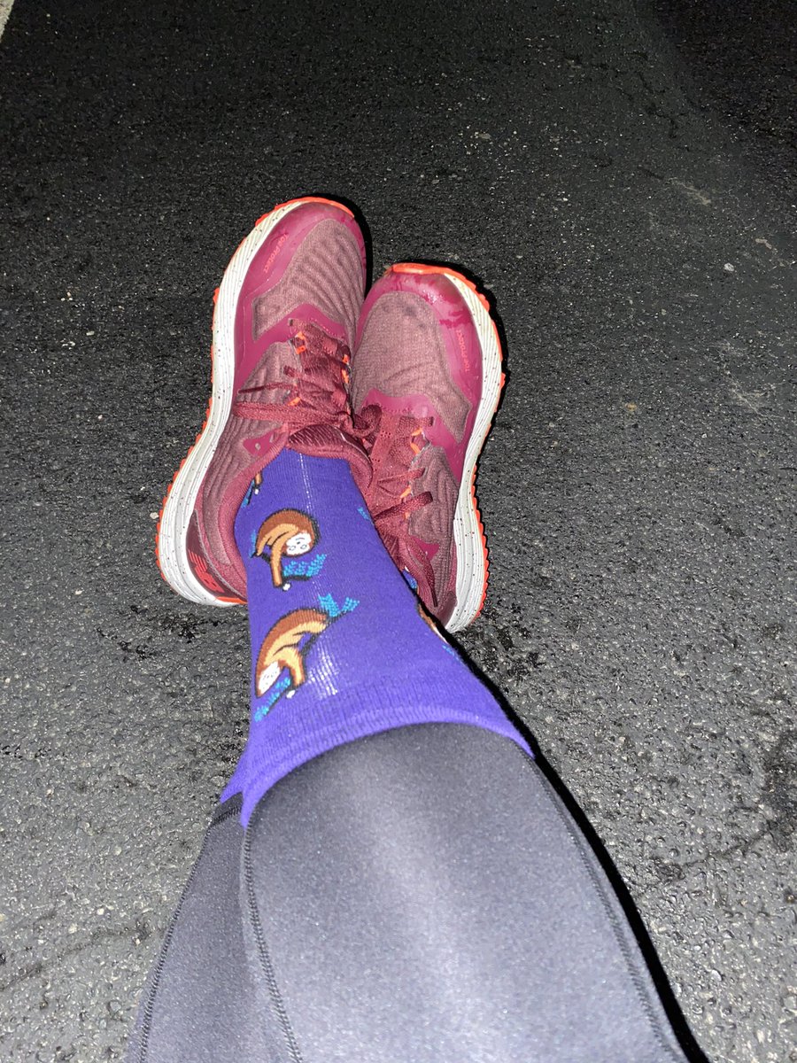 mkgogirl's tweet photo. I seldom make great fashion choices when I choose to hit the pavement.  #slothsocks #run #fashion #notyouraveragerunner https://t.co/kZDQdzJ0WE