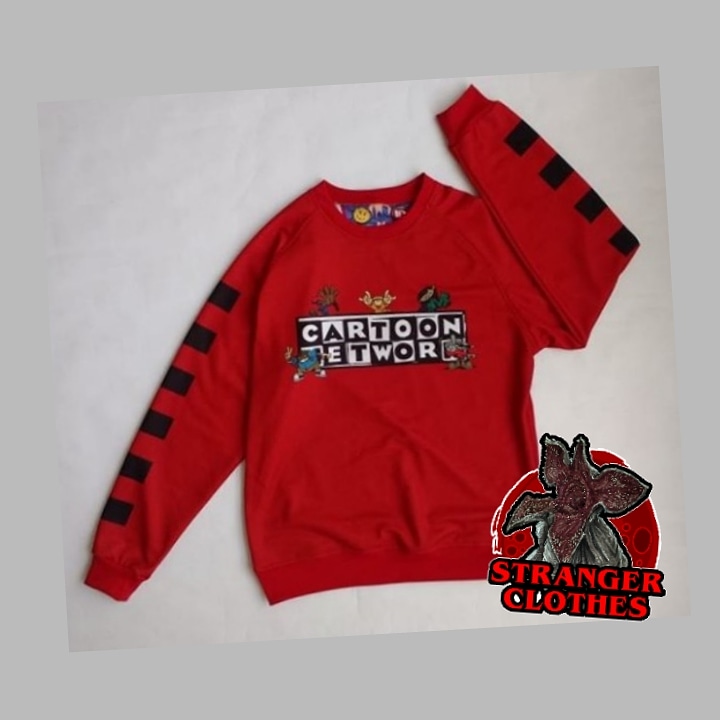 ClothesStranger's tweet photo. Busos personalizados #strangerclothes https://t.co/uczCL03hB5