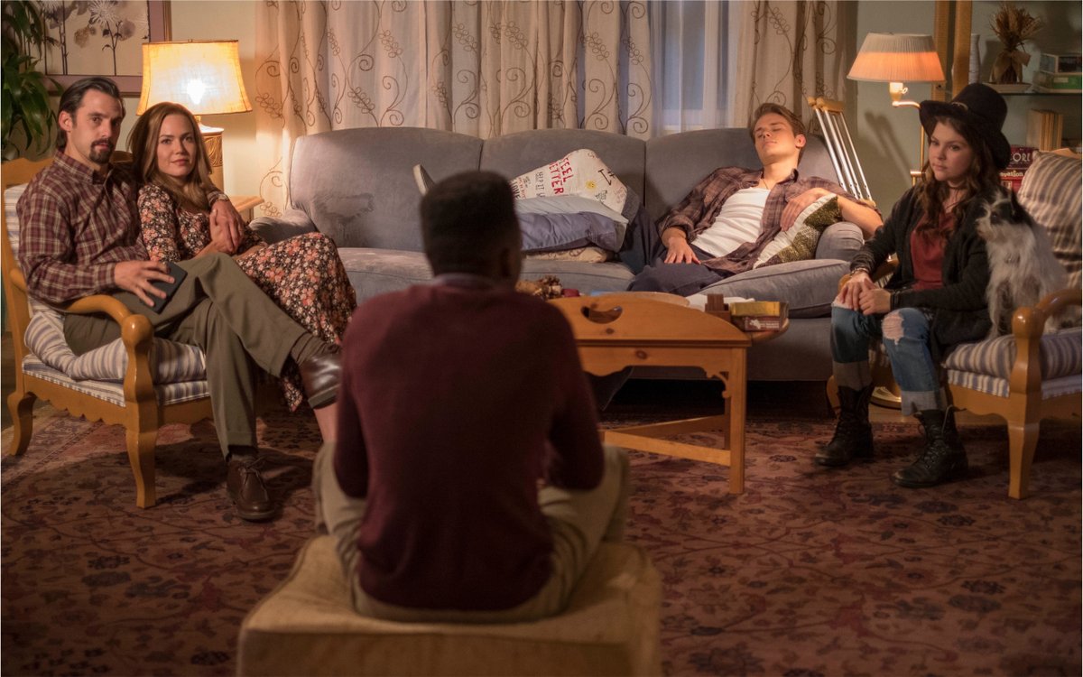 NBCThisisUs's tweet photo. It's your favorite family's favorite holiday! Happy #Thanksgiving from the Pearsons. https://t.co/QXRqPHuMtS