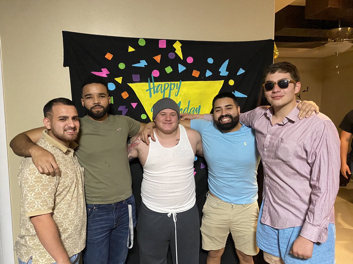 rugbydadon85's tweet photo. Happy Founders Day to the Hypest Fraternity out there #ODPhi33 #SwoleTree #ODPapis https://t.co/zGDXs2Q3PP
