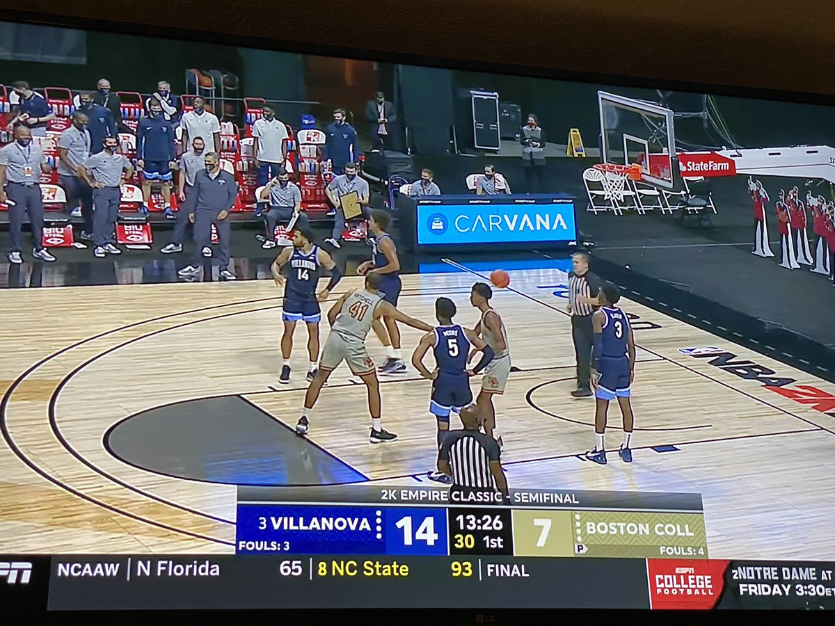 lgraham413's tweet photo. In the span of mere seconds we see two principles of @DanHorwitz1 “Help Them Up” in this @BCMBB team.
Principle 9 ⤵️ #Touch5. Principle 8⤵️ #HelpThemUp https://t.co/XkJHHUJXrt