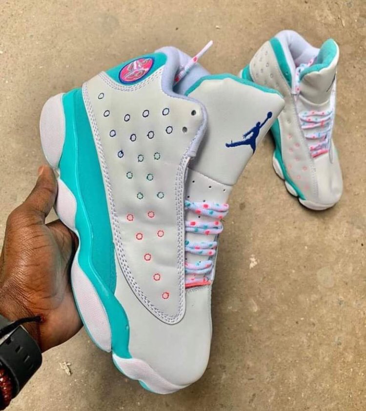 Feets70629027's tweet photo. Heyyyy!!!!
Aujourd’hui Feets vous propose des tenis Jordan.😍
Pour vous les hommes et qui sait peut être aussi pour vous les filles.😉
Toutes sont disponibles.🙂 
What are you waiting for to Fit your FEETS.🤗😉 https://t.co/zCcz5Xs1BL