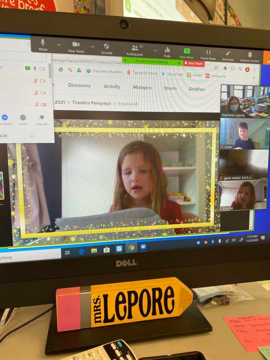 MrsLepore2's tweet photo. 2-L wrapped up the week with a Thanksgiving scavenger hunt, sharing what we are thankful for through a special writing assignment, and some turkey phonics fun! Happy Thanksgiving to all! 🦃 https://t.co/mr2FkPXKO4