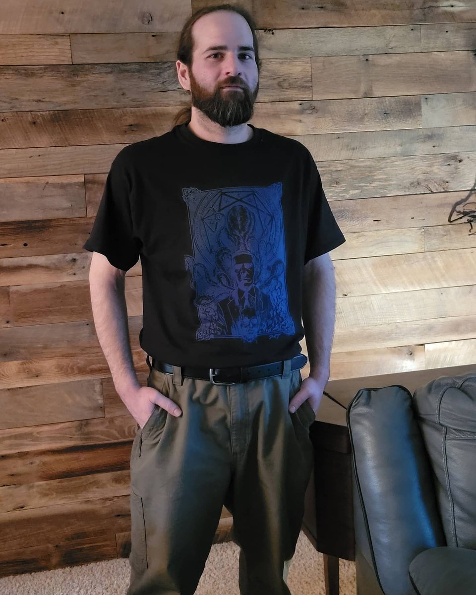 PhilosoBeeHive's tweet photo. Lost about 150 lbs this year. Feels good man https://t.co/qLNhCvkAwf