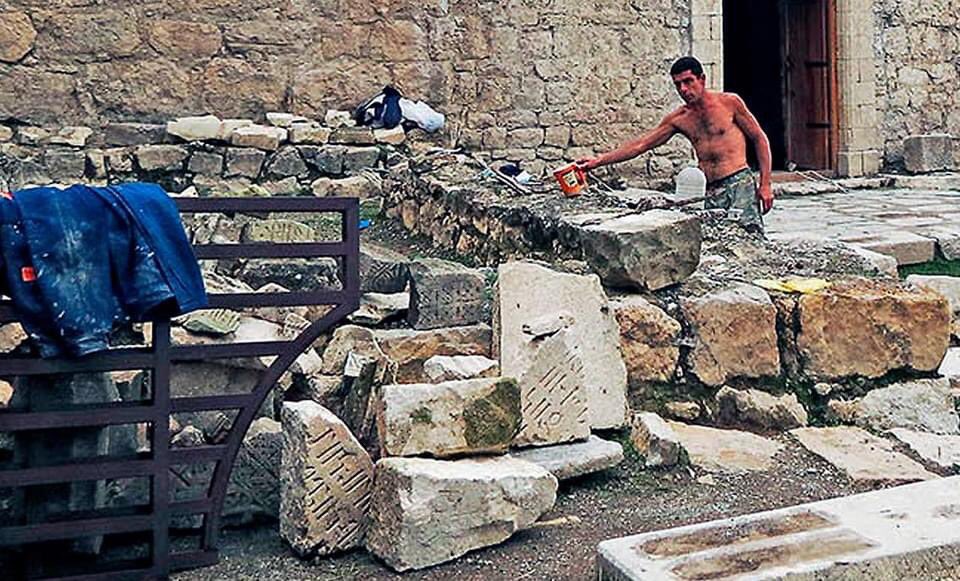 AZ_CAD_2025's tweet photo. @sedapapoyan Hey ... you already cut down the forests! Oh sorry you didn’t hear that because you live far far away and never been there 😂 are all those “sites” workshops where you make these tombstone thingies? #DontBelieveArmenia their history is a big scam #StopArmenianLies https://t.co/yH6jStdV97
