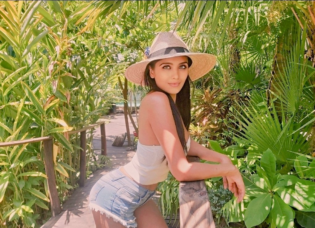 estefania8510's tweet photo. Mañana último día disponible en cdmx, regreso el lunes 30 de noviembre a cdmx. Disponible en Morelia 27,28,29 de noviembre pocos horarios disponibles excelente tarde corazones 😘😘 https://t.co/UXlzzGcVnY