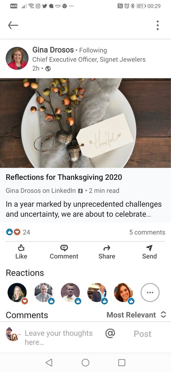 FakeRatnerUK's tweet photo. @RatnerFake Happy Thanksgiving my ass @GinaDrosos You couldn't care less about who you work with. Who knew 6 years ago Signets Vision 2020 would actually result in the Drosos culling of so many longterm loyal team members. Away and enjoy your turkey🦃..... Be careful of those bones https://t.co/KDkwpig2ZY