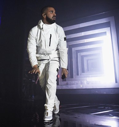 XXL's tweet photo. Drake weighs in on the Grammys https://t.co/Kx6AmypwyN