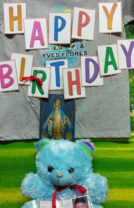 RoShannell's tweet photo. Magiging busy lang kaming Armies @YourYvesFlores
pero hindi kami mawawala.  Sana wag kang magbago dahil mahal ka ng marami kung ano ka ngayon.  Happy Birthday Yves. 

#HappyBirthdayDodong https://t.co/NySA3hKz8u