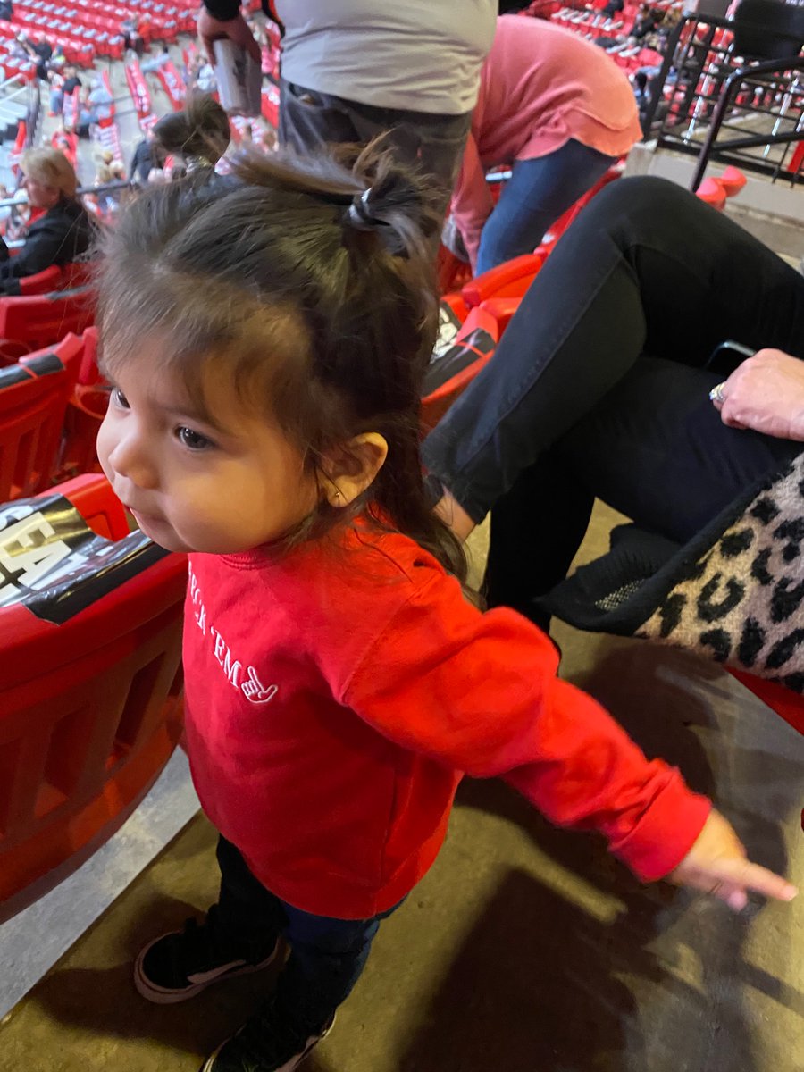 bigbearstrauss's tweet photo. “Guns Up” #WreckEm https://t.co/7vfZbx0lXA